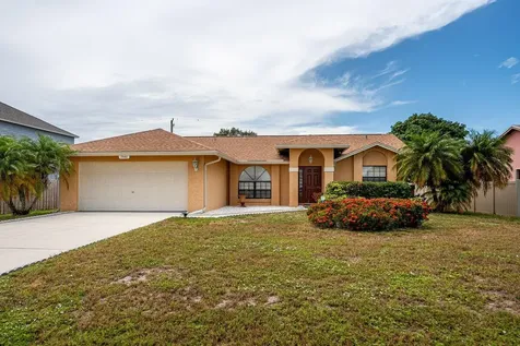 2440 SE Toledo Avenue Port St Lucie FL 34952