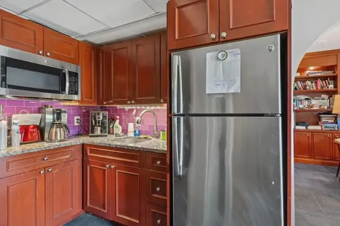 7051 N Seacrest Boulevard Lantana FL 33462
