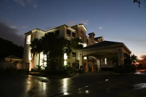 7051 N Seacrest Boulevard Lantana FL 33462