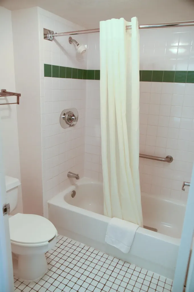 7051 Seacrest Boulevard Lake Worth FL 33462