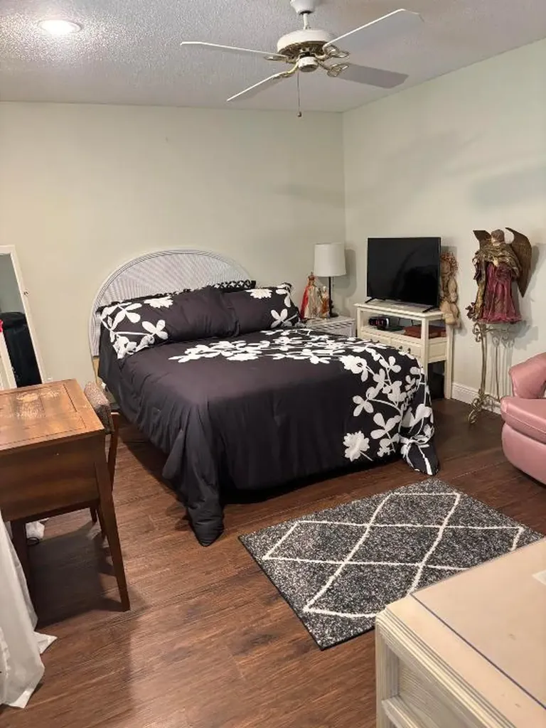 143 Lake Susan Drive West Palm Beach FL 33411