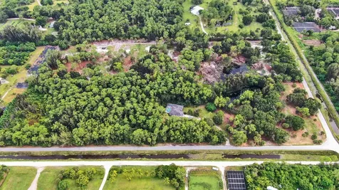 15884 North Road Loxahatchee Groves FL 33470