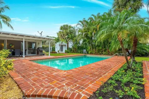 127 Miramar Way West Palm Beach FL 33405