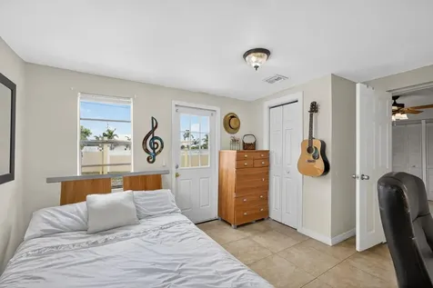 1136 W 7th Street Riviera Beach FL 33404