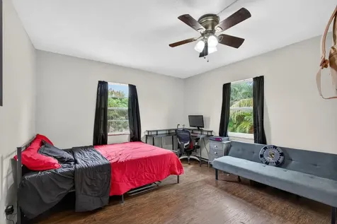 1136 W 7th Street Riviera Beach FL 33404