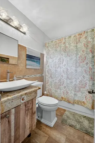 1136 W 7th Street Riviera Beach FL 33404