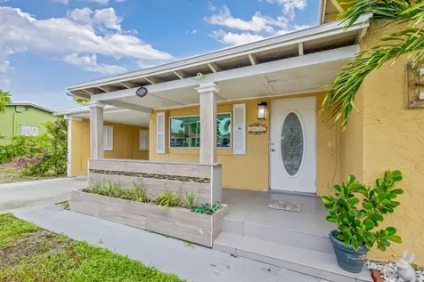 1136 W 7th Street Riviera Beach FL 33404