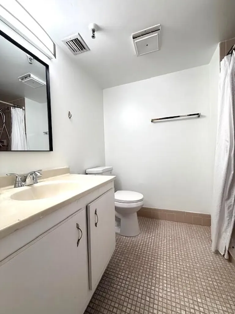 4570 NW 18th Avenue Deerfield Beach FL 33064