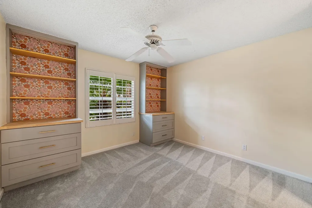 9190 Heathridge Drive West Palm Beach FL 33411