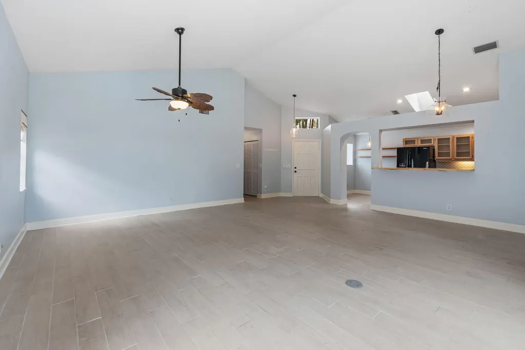 9190 Heathridge Drive West Palm Beach FL 33411