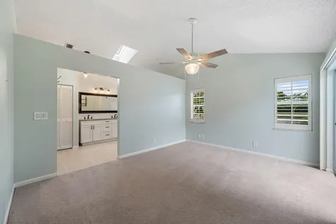 9190 Heathridge Drive West Palm Beach FL 33411