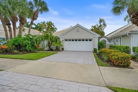 9190 Heathridge Drive West Palm Beach FL 33411