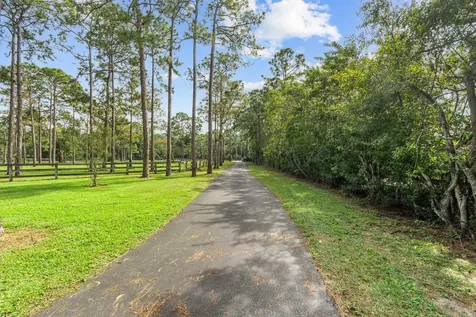 5371 Cougars Prowl Lake Worth FL 33449