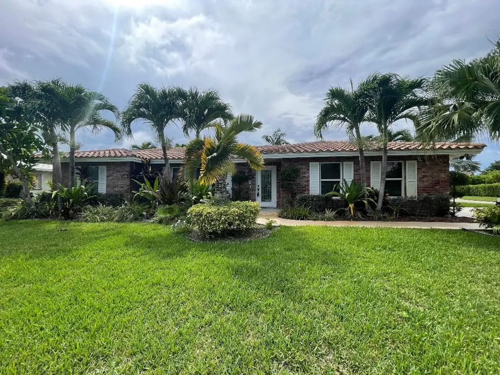 1880 NW 83rd Drive Coral Springs FL 33071