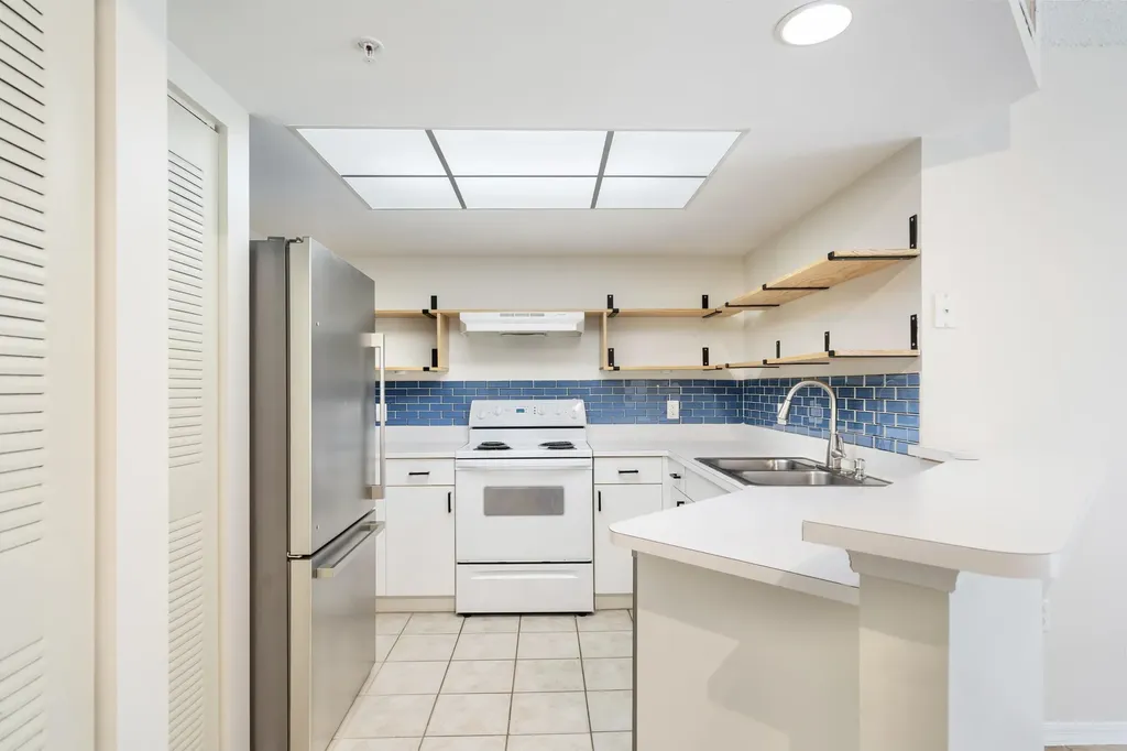 4187 N Haverhill Road West Palm Beach FL 33417