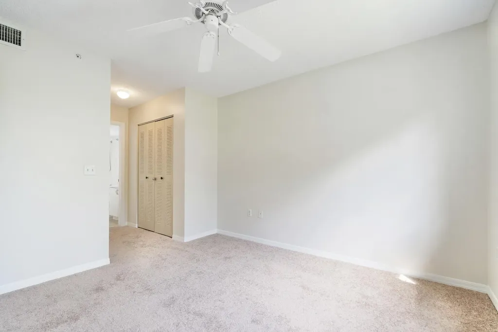 4187 N Haverhill Road West Palm Beach FL 33417