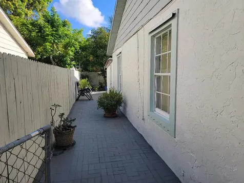 5821 S 38th Street Greenacres FL 33463