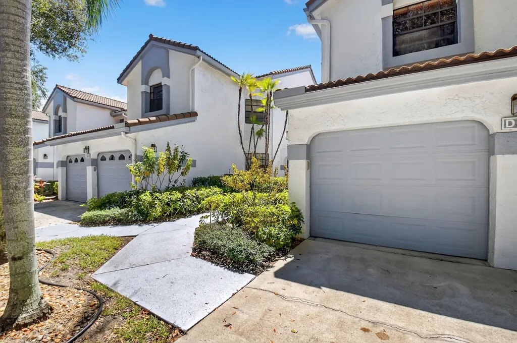 5382 Venetia Court Boynton Beach FL 33437