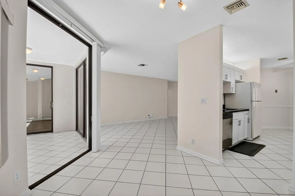 5382 Venetia Court Boynton Beach FL 33437