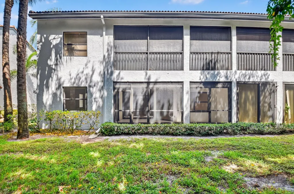 5382 Venetia Court Boynton Beach FL 33437