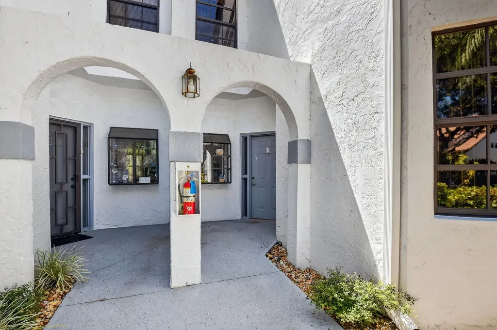 5382 Venetia Court Boynton Beach FL 33437