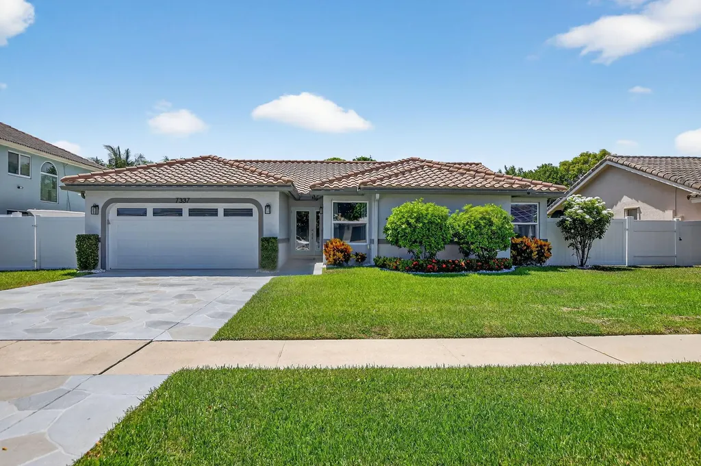 7337 Texas Trail Boca Raton FL 33487