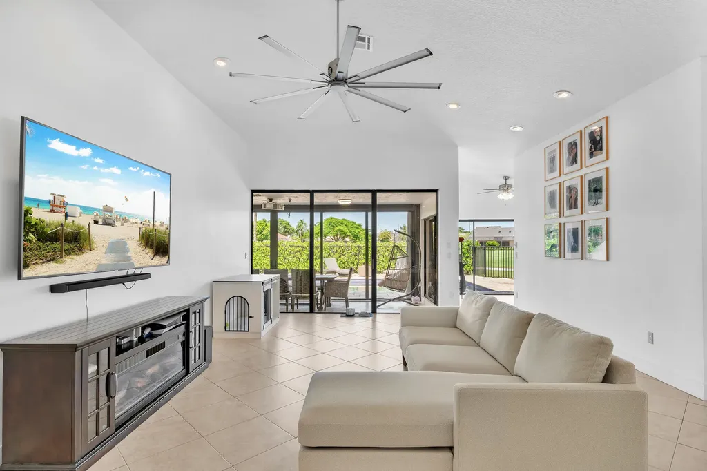 10255 Sunset Bend Drive Boca Raton FL 33428