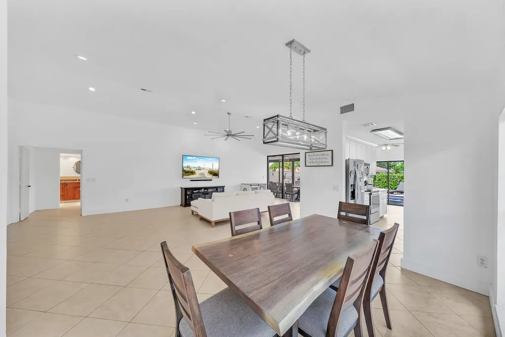 10255 Sunset Bend Drive Boca Raton FL 33428