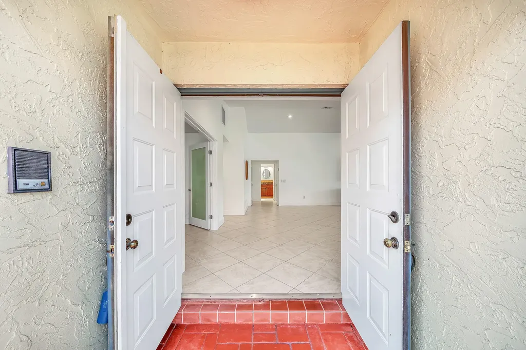 10255 Sunset Bend Drive Boca Raton FL 33428