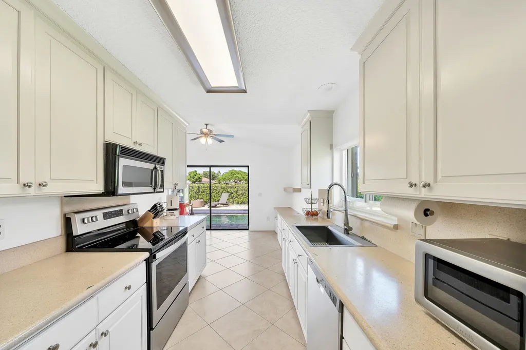 10255 Sunset Bend Drive Boca Raton FL 33428