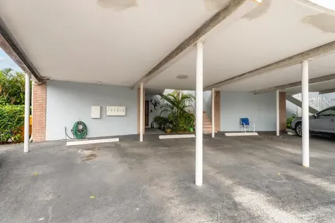 371 Wilma Circle Riviera Beach FL 33404
