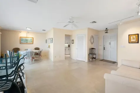 371 Wilma Circle Riviera Beach FL 33404