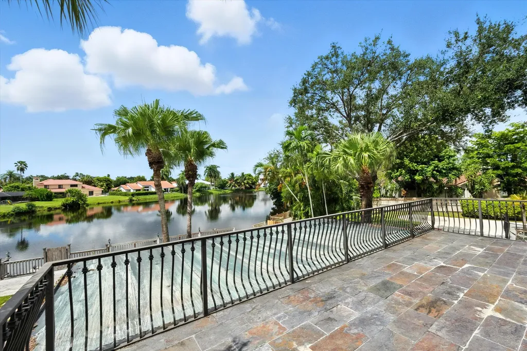 2195 Portland Court Wellington FL 33414