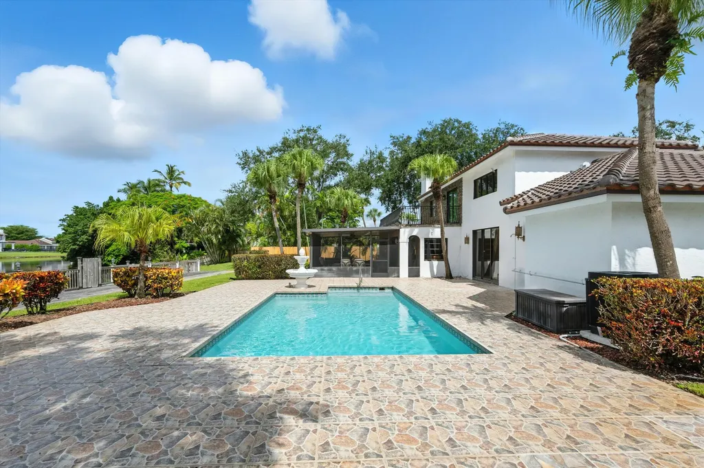 2195 Portland Court Wellington FL 33414