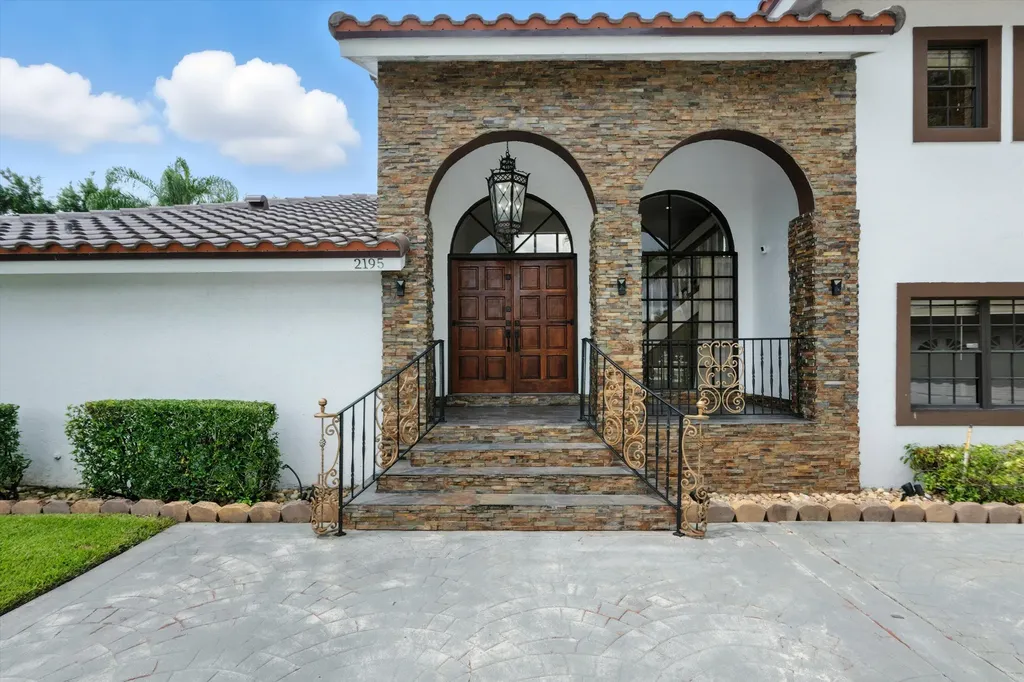 2195 Portland Court Wellington FL 33414