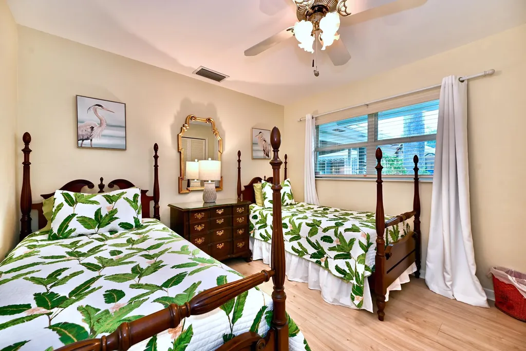 129 Alhambra Place West Palm Beach FL 33405