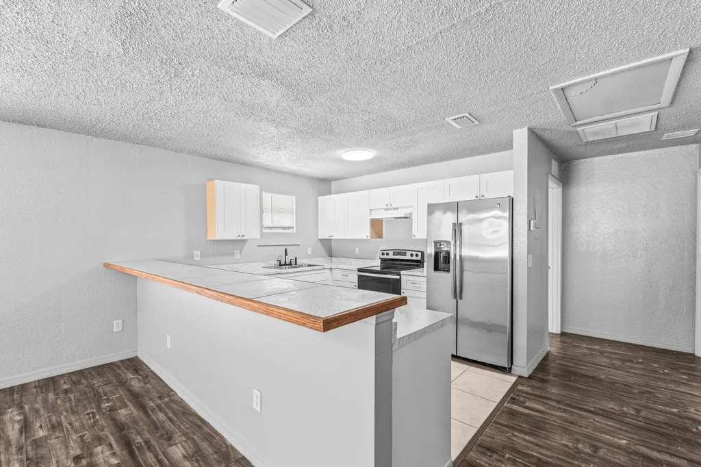 1661 W 27th Street Riviera Beach FL 33404