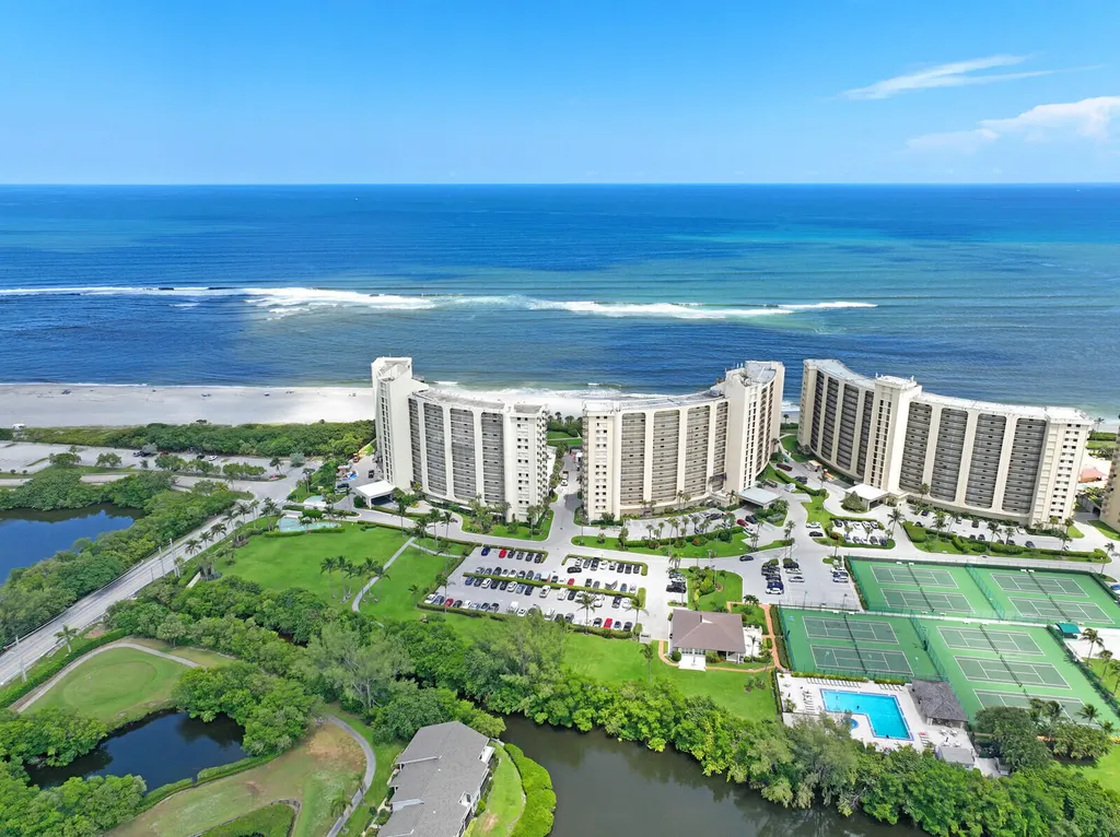 400 Ocean Trail Way Jupiter FL 33477