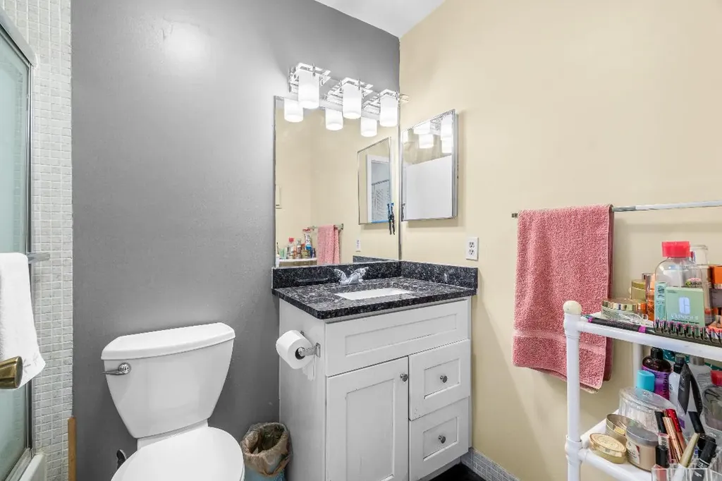 184 Flanders D Delray Beach FL 33484