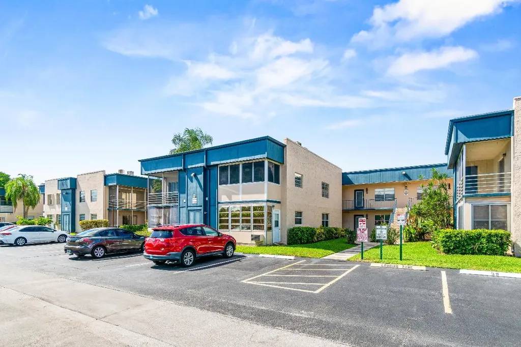 184 Flanders D Delray Beach FL 33484