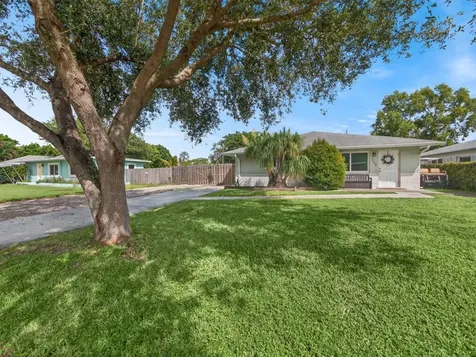 5199 Madison Road Delray Beach FL 33484