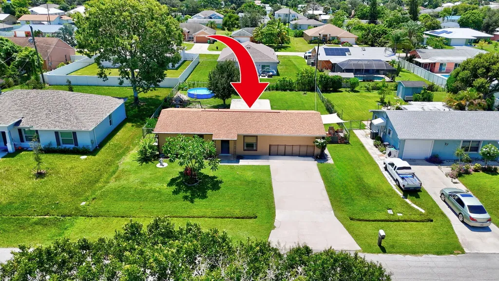 536 SW Buswell Avenue Port St Lucie FL 34983