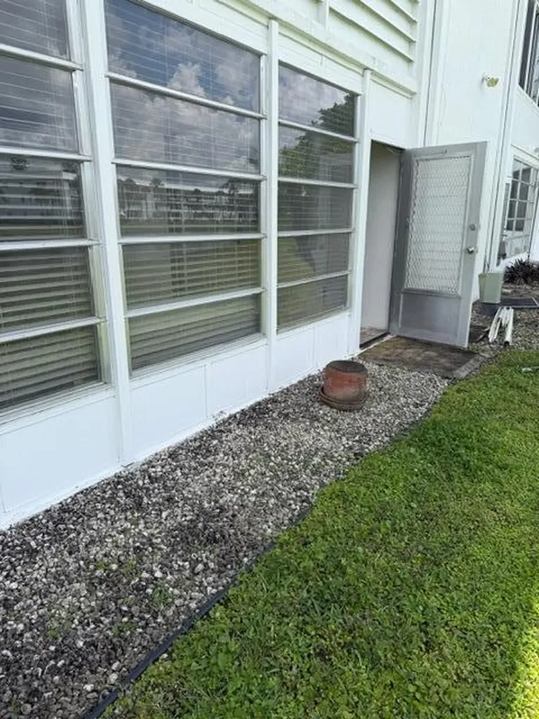 106 Wellington M West Palm Beach FL 33417