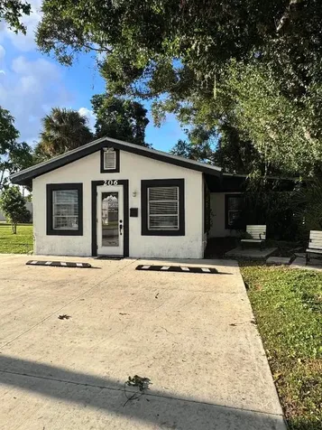 206 SW 3rd Street Okeechobee FL 34974