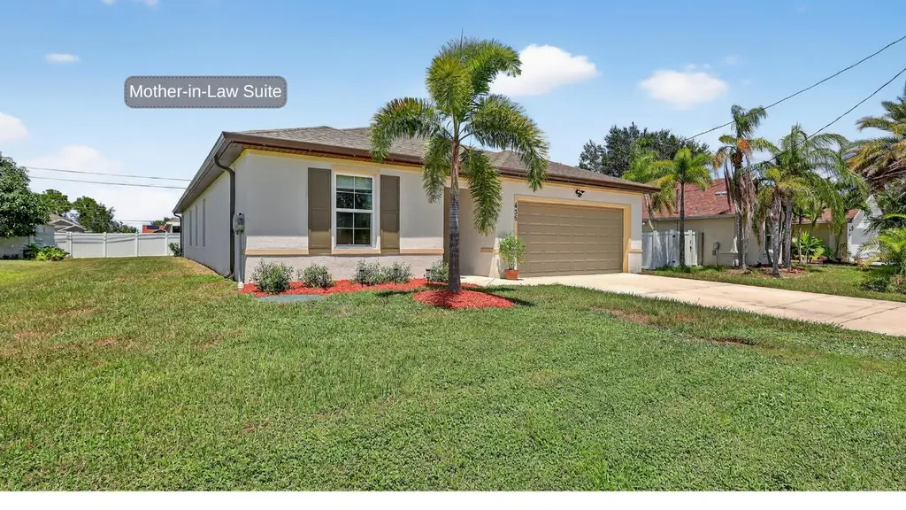 435 SW Fields Avenue Port St Lucie FL 34953