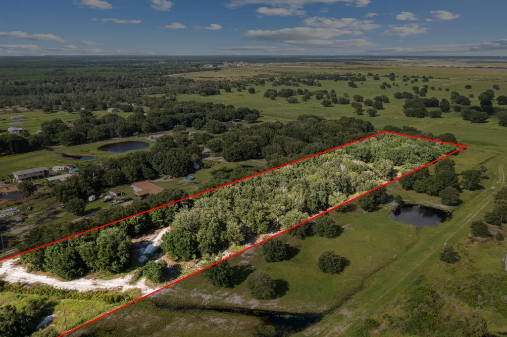 38203 8th Street E Myakka City FL 34251
