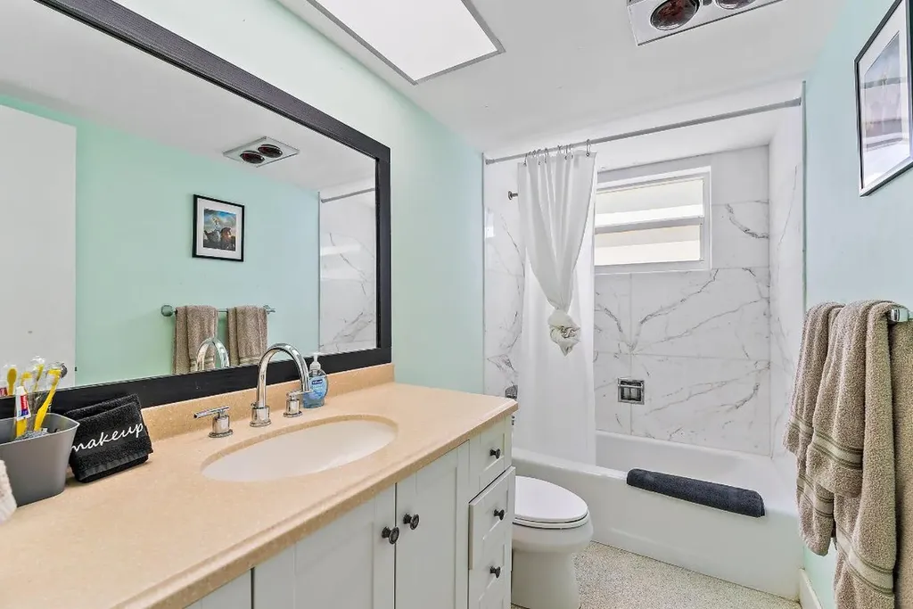 3115 Park Avenue Singer Island FL 33404