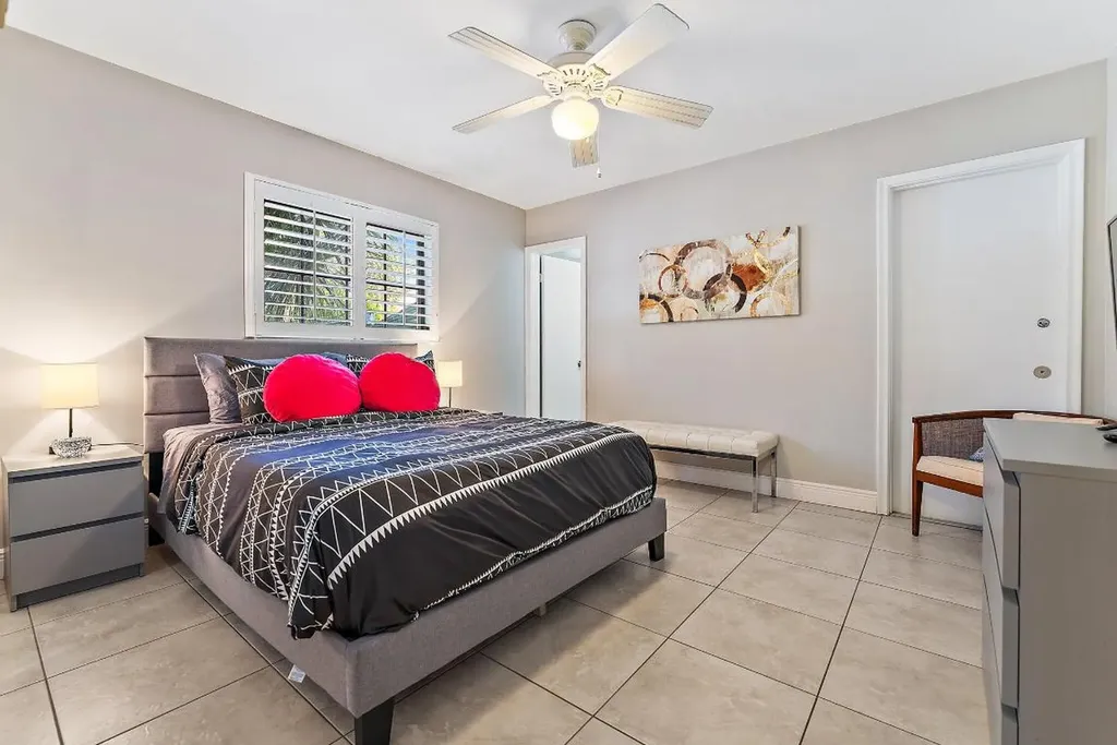3115 Park Avenue Singer Island FL 33404