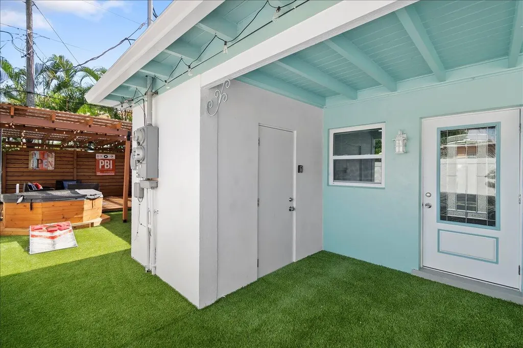 2741 Parker Avenue West Palm Beach FL 33405
