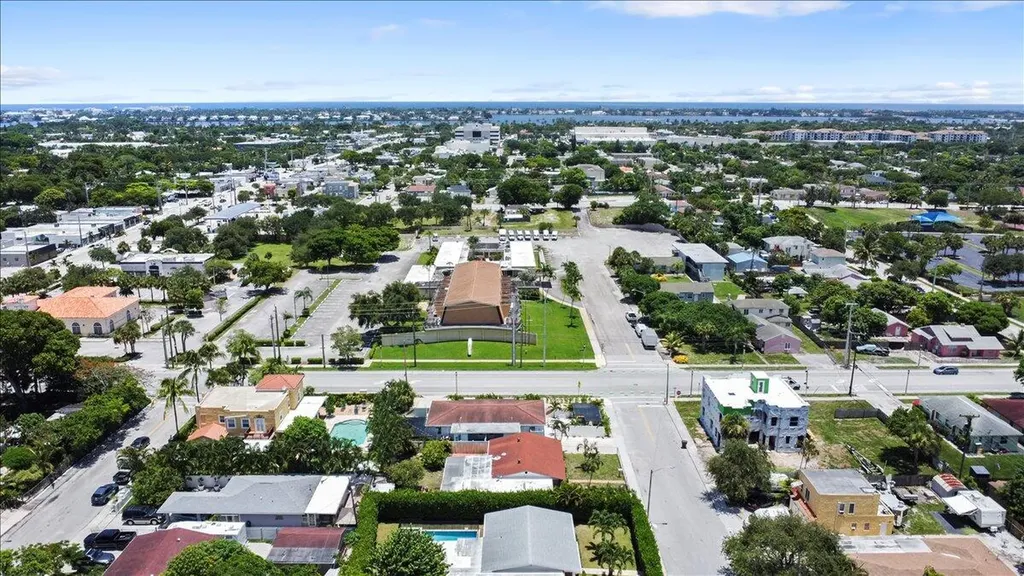 2741 Parker Avenue West Palm Beach FL 33405